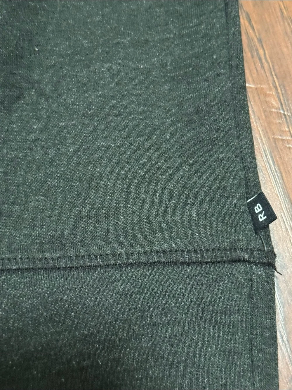 Robert Barakett Crewneck Sweater in Forest Green Heather